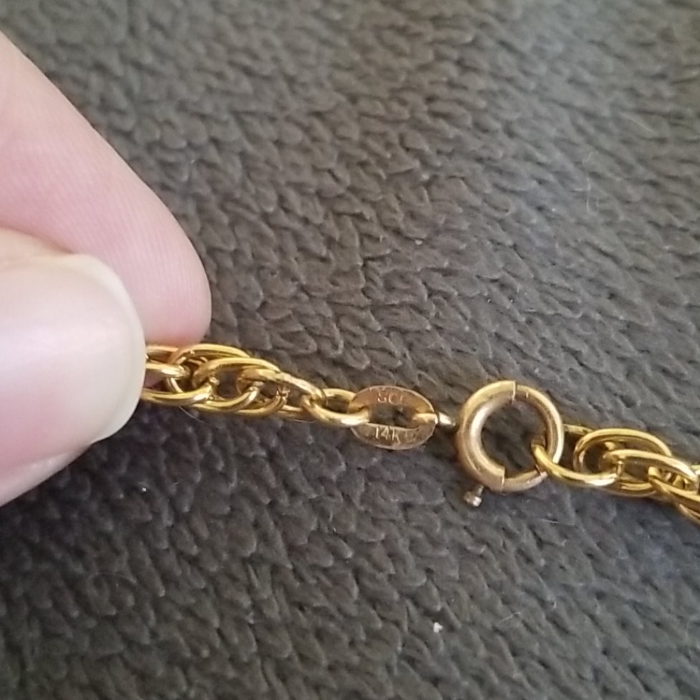 14k Yellow Gold 24" 4MM Box Chain - Picture 11 of 13